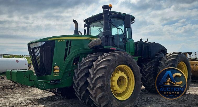 2019 John Deere 9520R Scraper Special 4WD tractor