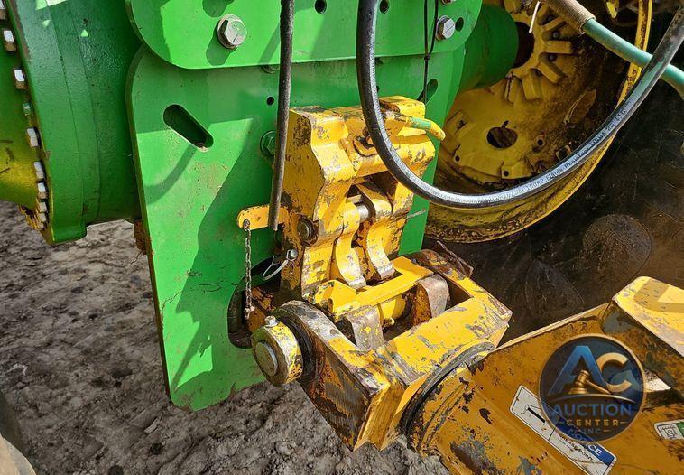 2019 John Deere 9520R Scraper Special 4WD tractor