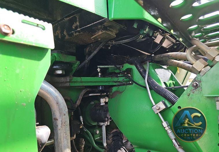 2019 John Deere 9520R Scraper Special 4WD tractor