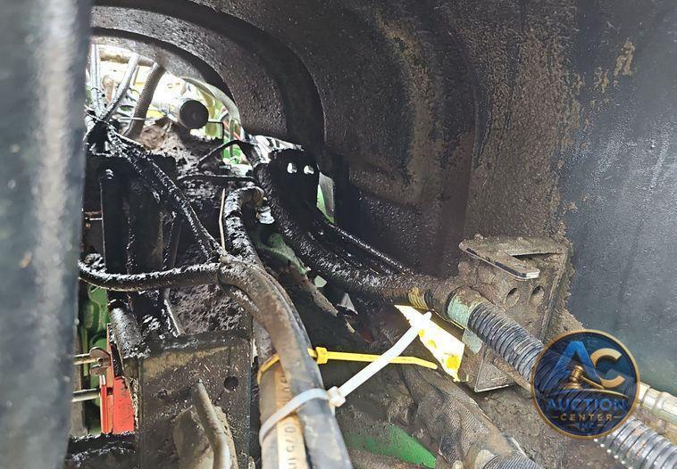 2019 John Deere 9520R Scraper Special 4WD tractor