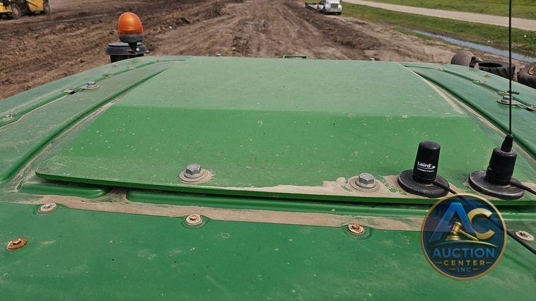 2019 John Deere 9520R Scraper Special 4WD tractor