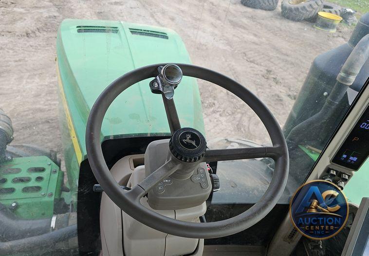 2019 John Deere 9520R Scraper Special 4WD tractor