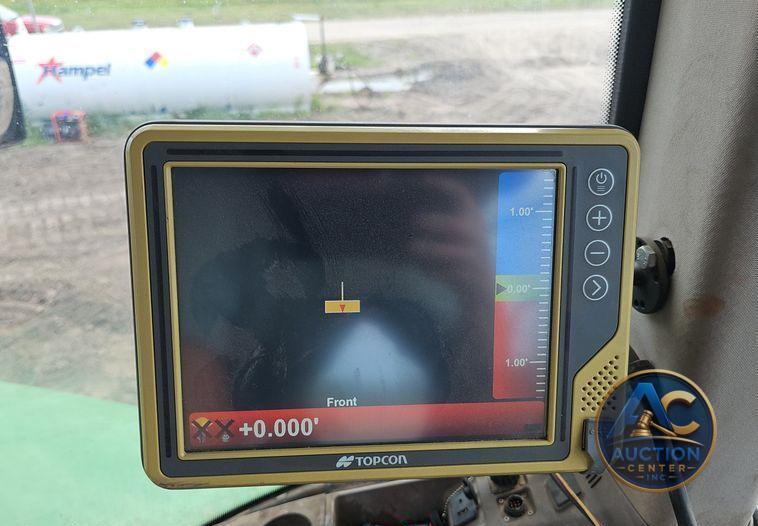 2019 John Deere 9520R Scraper Special 4WD tractor