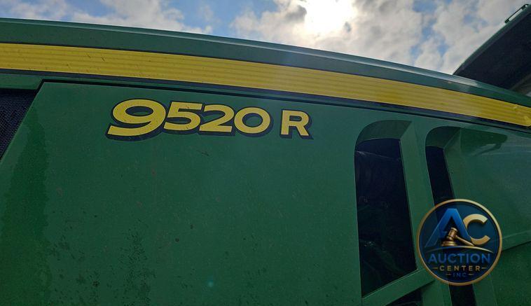 2019 John Deere 9520R Scraper Special 4WD tractor
