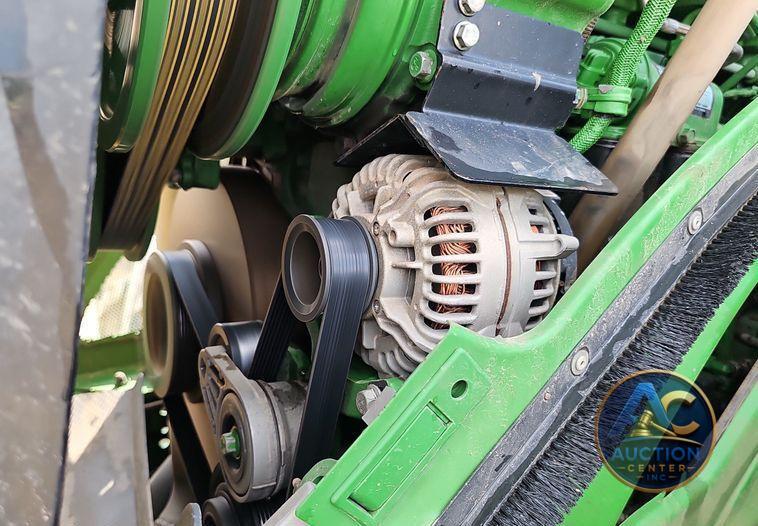 2019 John Deere 9520R Scraper Special 4WD tractor