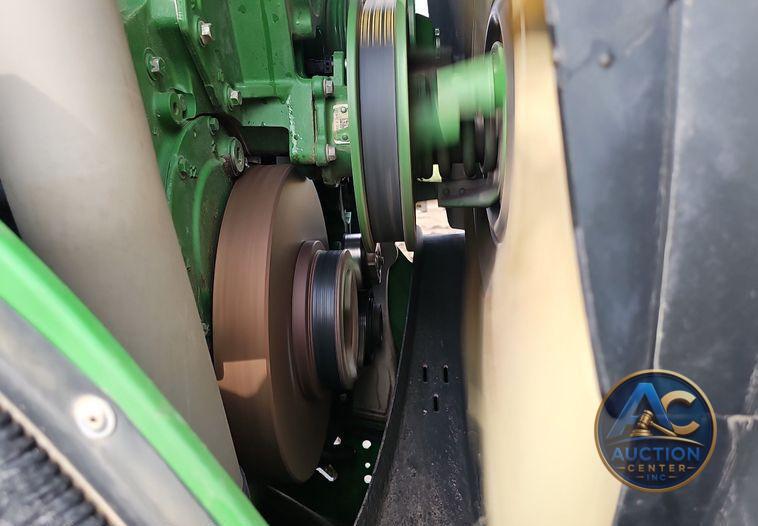 2019 John Deere 9520R Scraper Special 4WD tractor