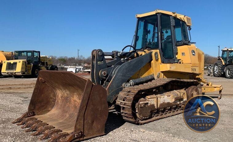 2015 John Deere 755K track loader