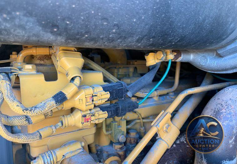 2015 John Deere 755K track loader