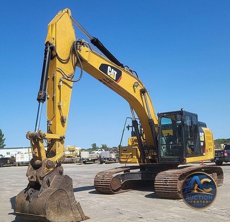2019 Caterpillar  326F L excavator