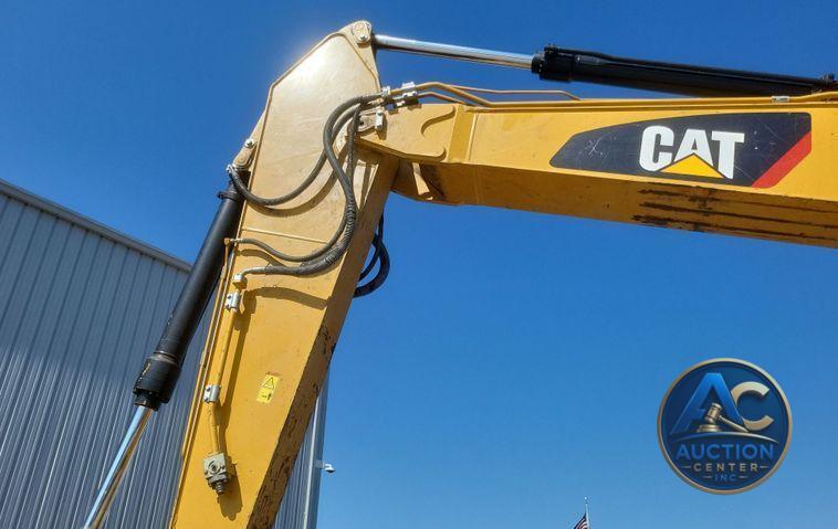 2019 Caterpillar  326F L excavator