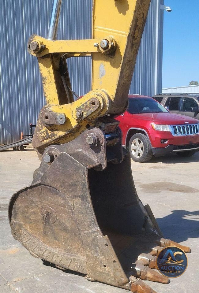 2019 Caterpillar  326F L excavator