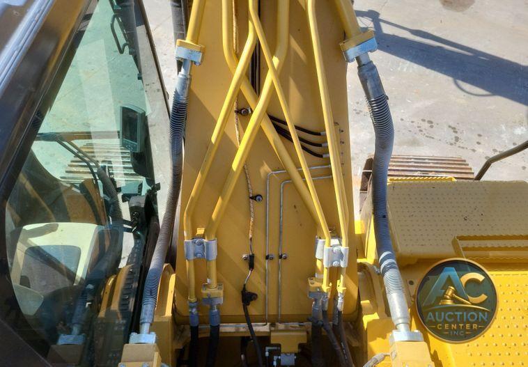 2019 Caterpillar  326F L excavator
