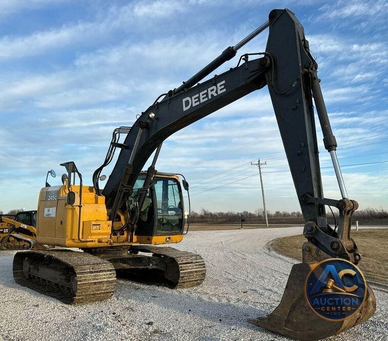 2013 John Deere 245G LC excavator