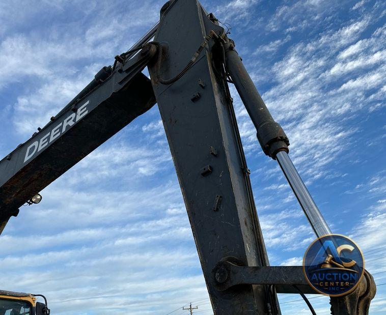 2013 John Deere 245G LC excavator