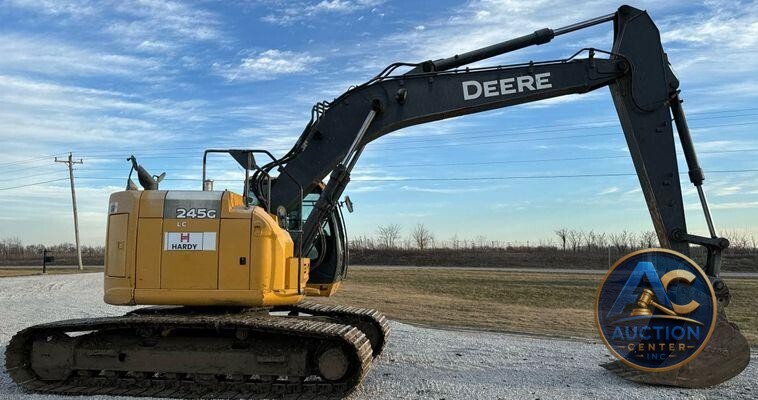 2013 John Deere 245G LC excavator
