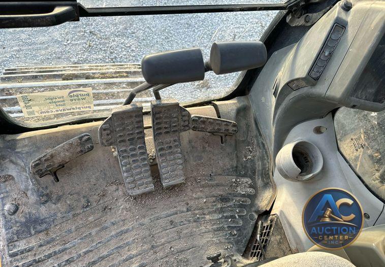 2013 John Deere 245G LC excavator