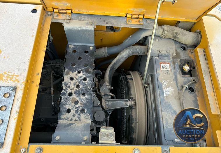 2013 John Deere 245G LC excavator