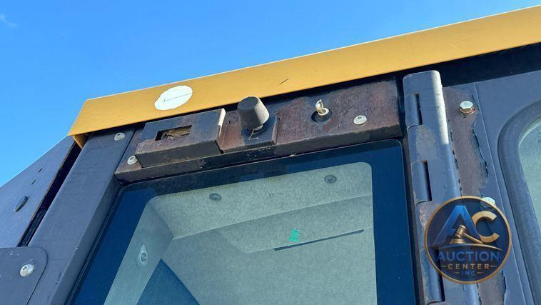 2005 Caterpillar 953C track loader