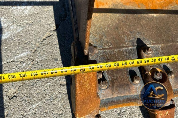 2005 Caterpillar 953C track loader
