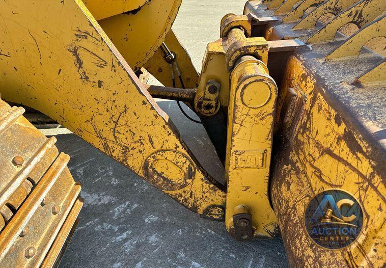 2005 Caterpillar 953C track loader