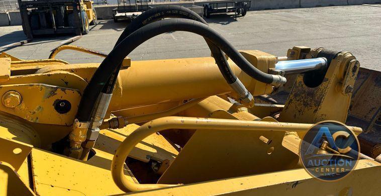 2005 Caterpillar 953C track loader