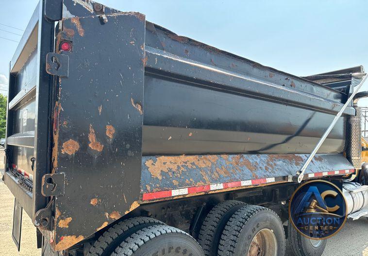 2006 Kenworth T800 dump truck