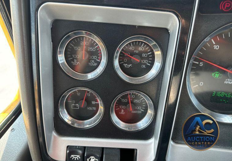 2006 Kenworth T800 dump truck