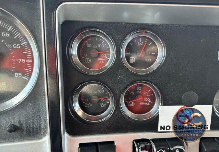 2006 Kenworth T800 dump truck