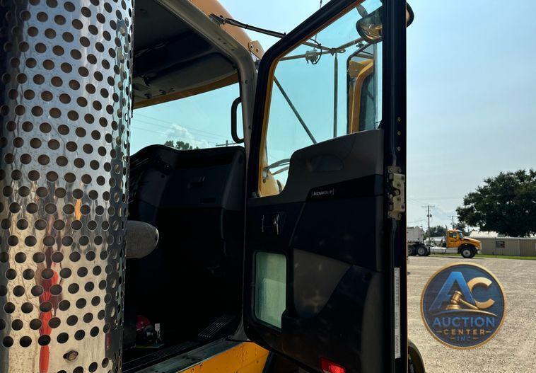 2006 Kenworth T800 dump truck