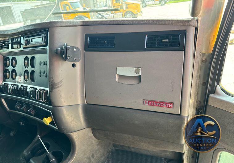 2006 Kenworth T800 dump truck