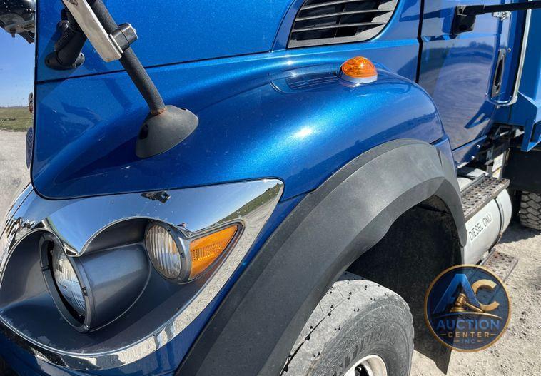 2014 International  WorkStar 7400 dump truck