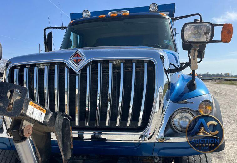 2014 International  WorkStar 7400 dump truck