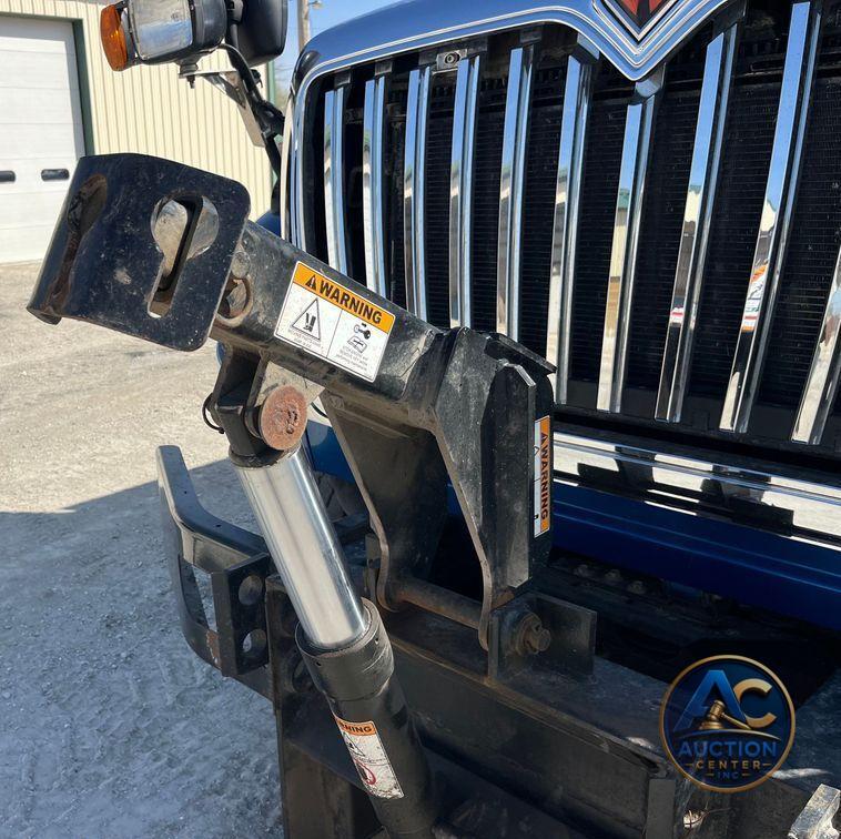 2014 International  WorkStar 7400 dump truck