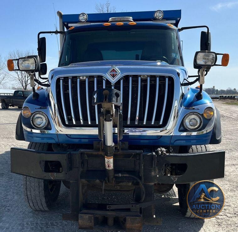 2014 International  WorkStar 7400 dump truck