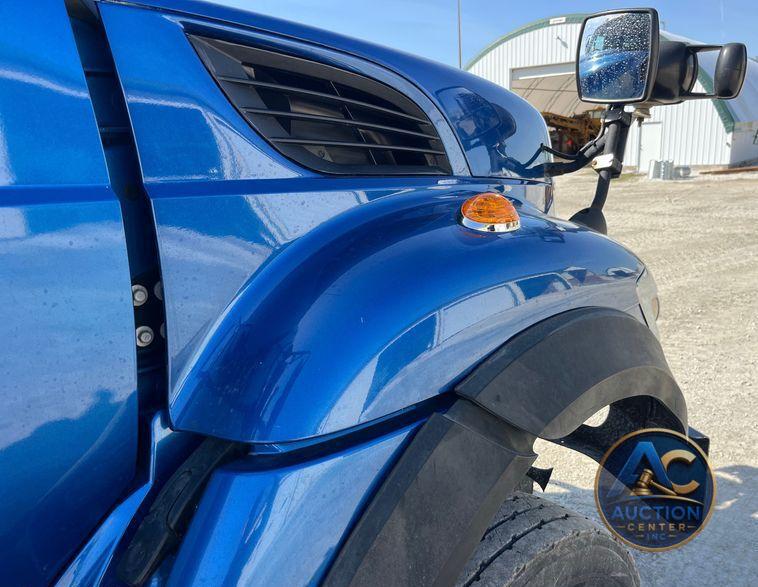 2014 International  WorkStar 7400 dump truck