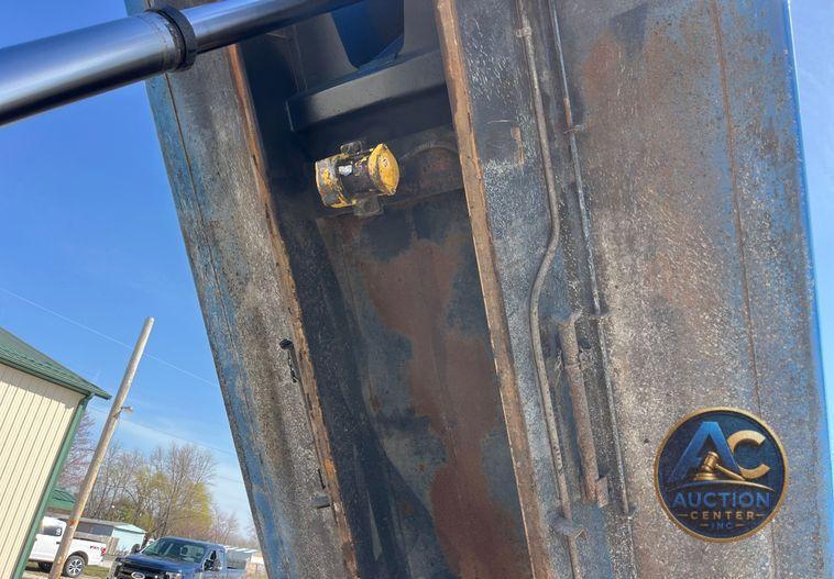 2014 International  WorkStar 7400 dump truck