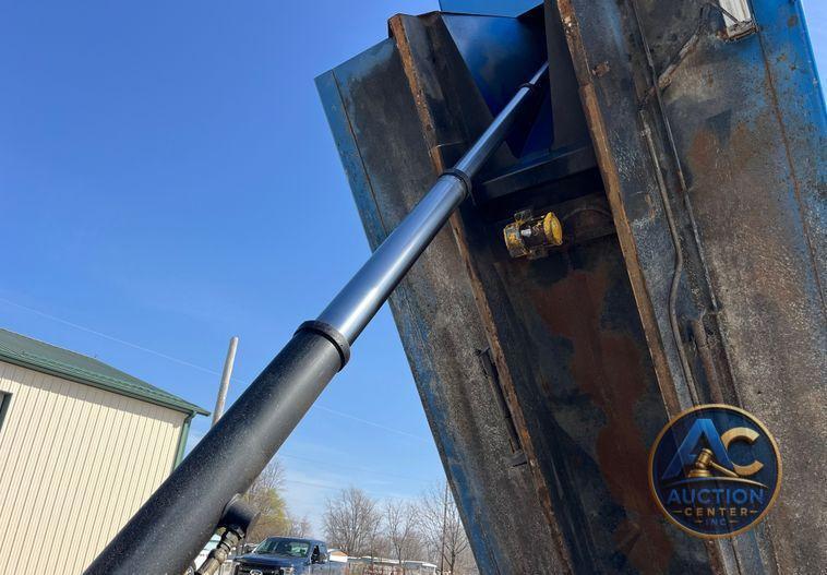 2014 International  WorkStar 7400 dump truck