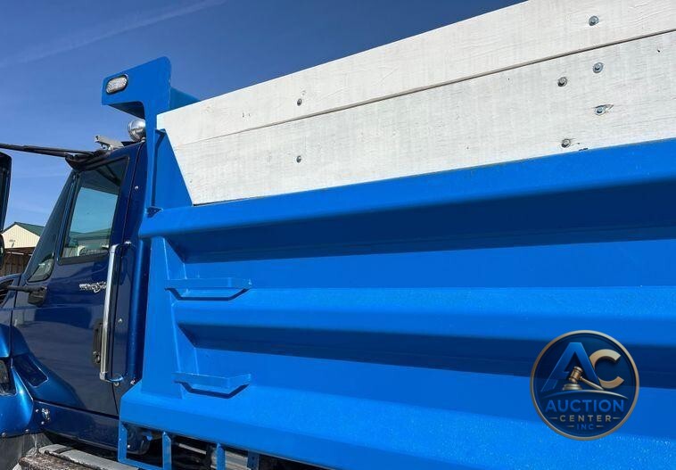 2014 International  WorkStar 7400 dump truck