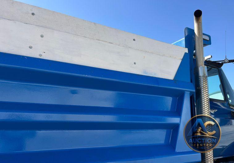 2014 International  WorkStar 7400 dump truck