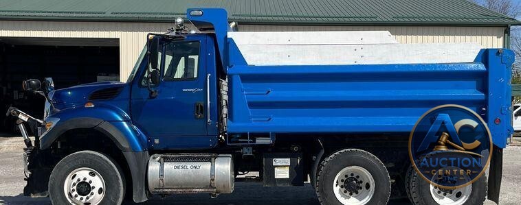 2014 International  WorkStar 7400 dump truck
