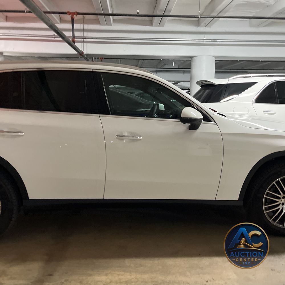 2025 Mercedes-Benz GLC GLC 300