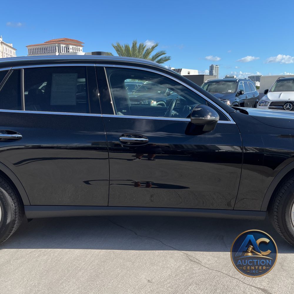 2025 Mercedes-Benz GLC GLC 300