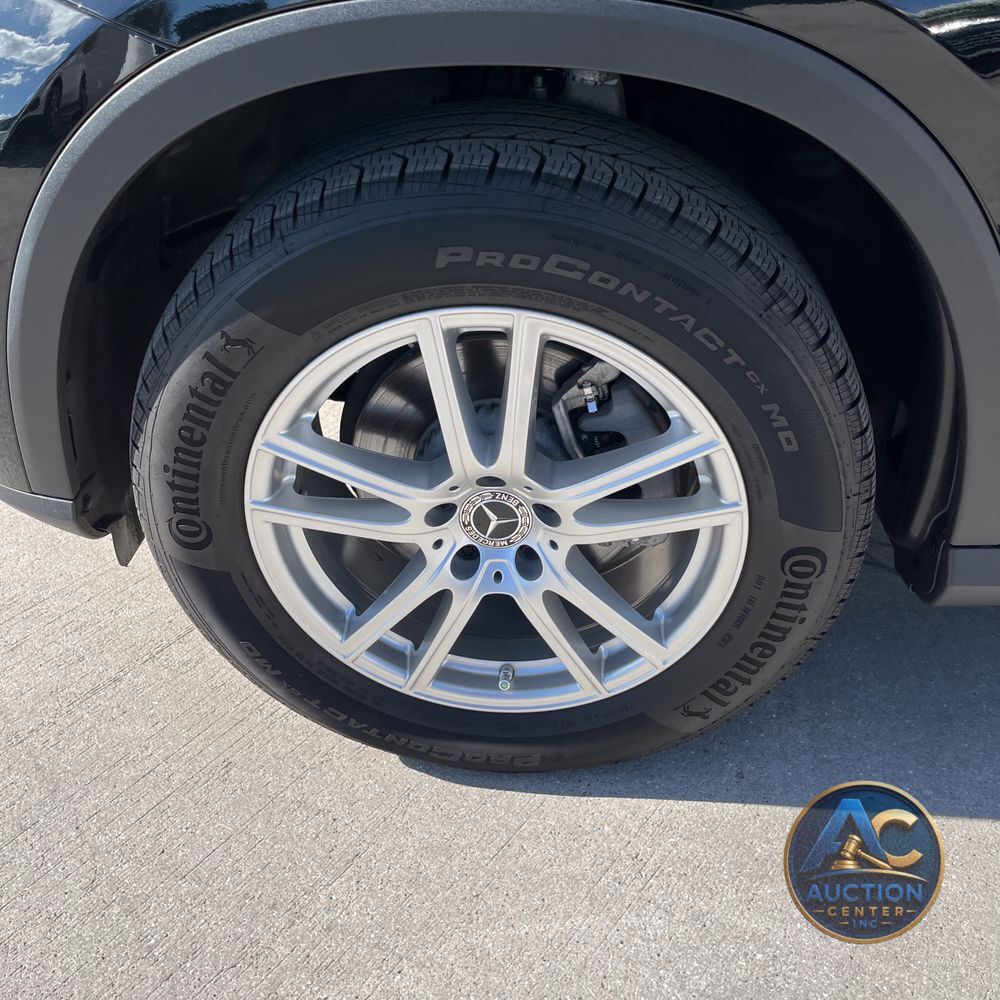 2025 Mercedes-Benz GLC GLC 300