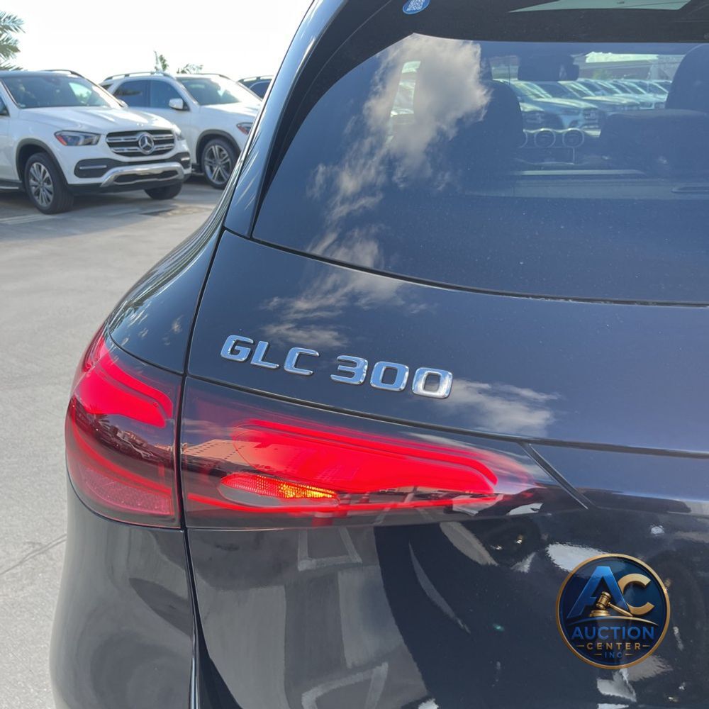 2025 Mercedes-Benz GLC GLC 300