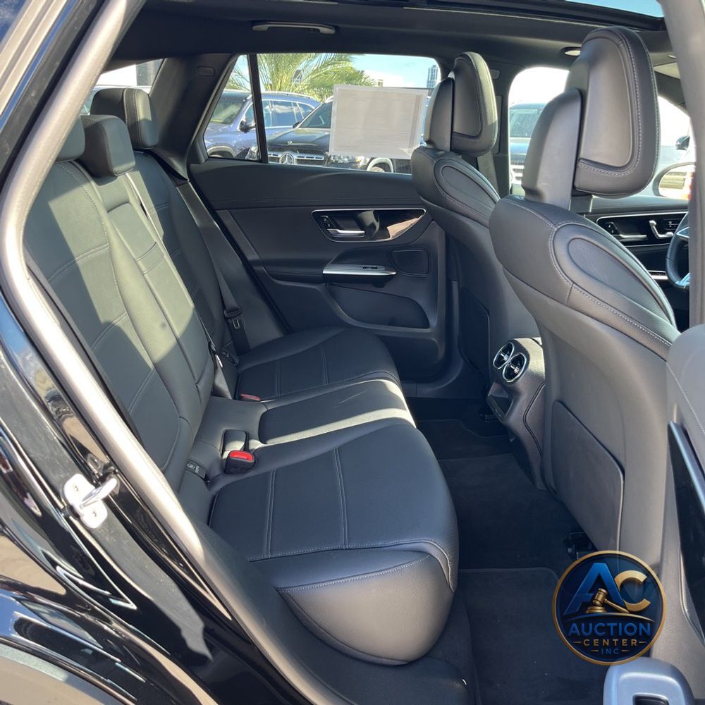 2025 Mercedes-Benz GLC GLC 300