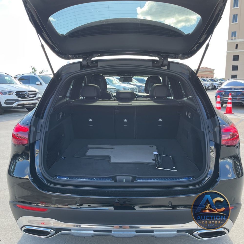 2025 Mercedes-Benz GLC GLC 300