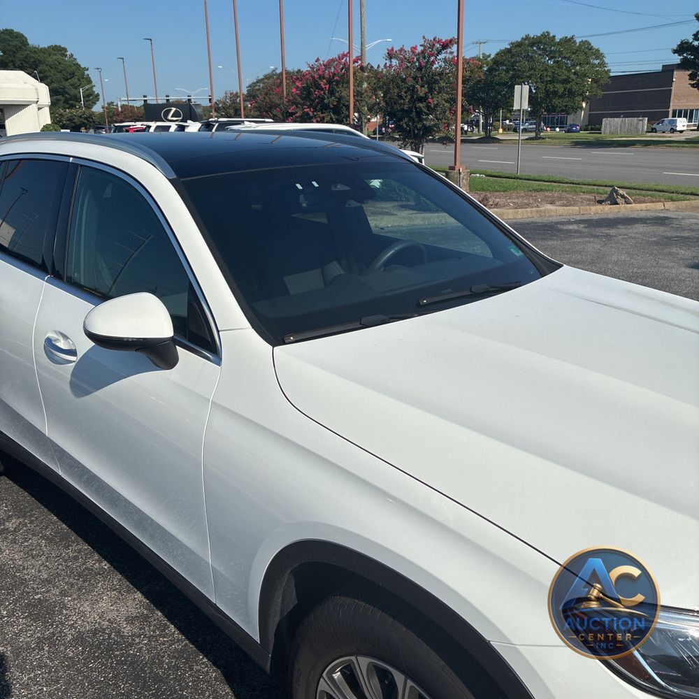 2025 Mercedes-Benz GLC  300 4MATIC