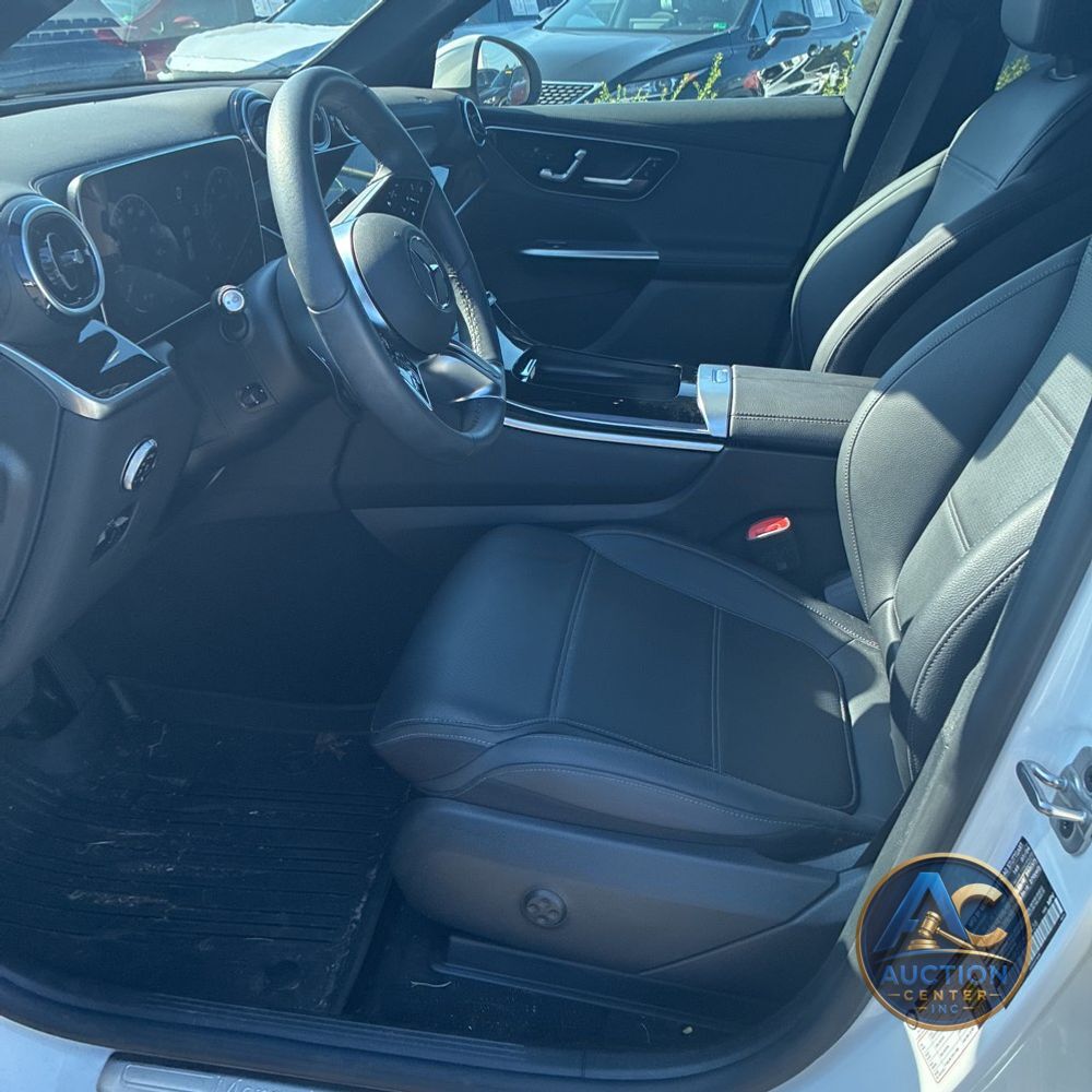 2025 Mercedes-Benz GLC  300 4MATIC
