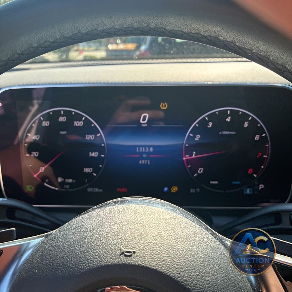 2025 Mercedes-Benz GLC  300 4MATIC