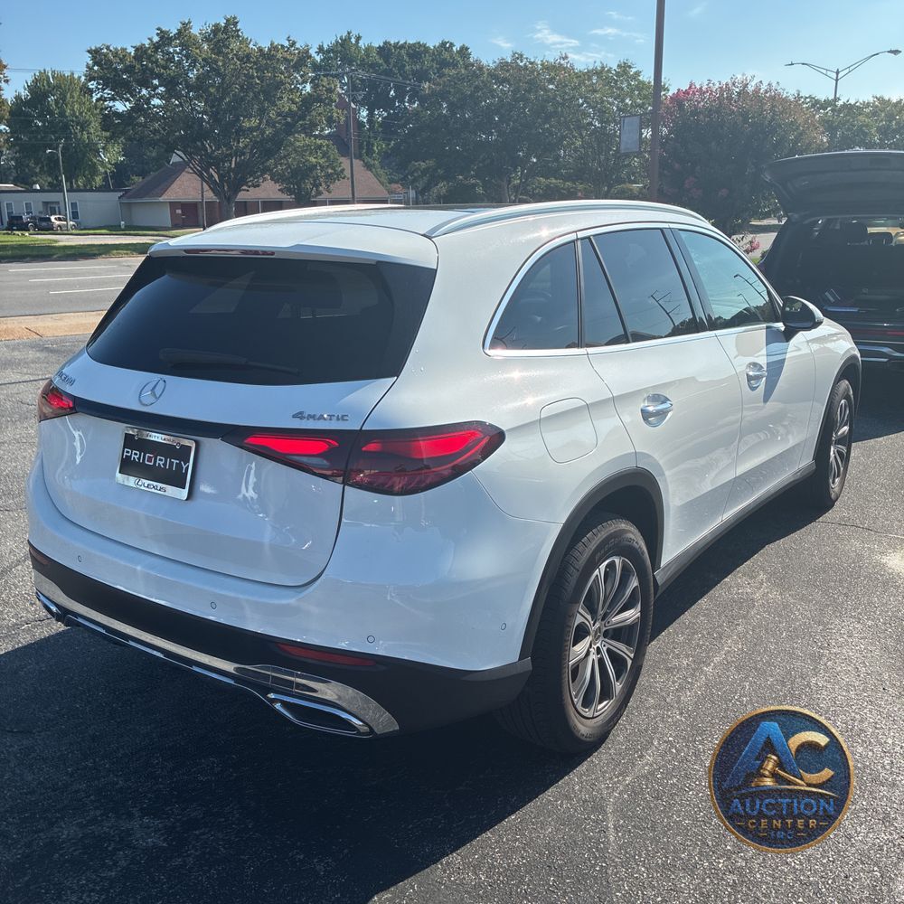 2025 Mercedes-Benz GLC  300 4MATIC